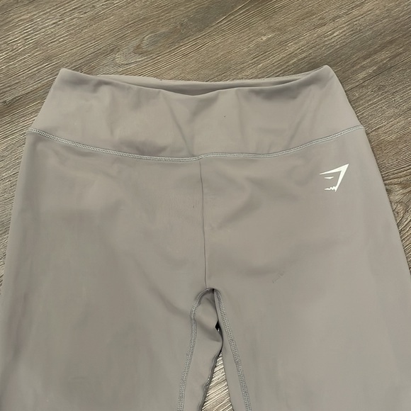 Gymshark Leggings Women Gray Athletic Pants High Waist Cropped Capri Gym - Picture 2 of 7
